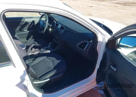 2014 Chrysler 200 Lx из США, поврежденный, VIN 1C3CCBAB9EN141745